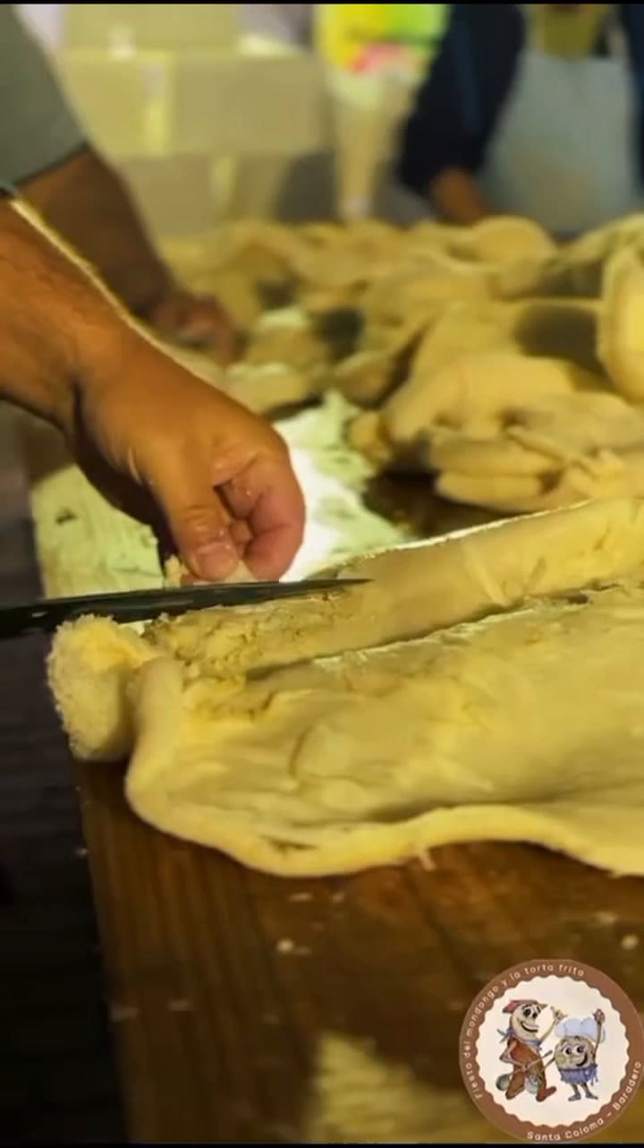 Se celebra la Fiesta del Mondongo y la Torta Frita en Santa Coloma