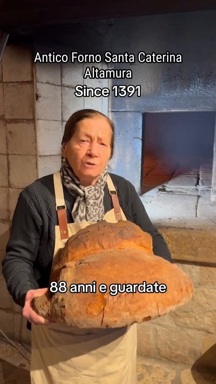 Graziella recuerda la importancia del pan de Altamura