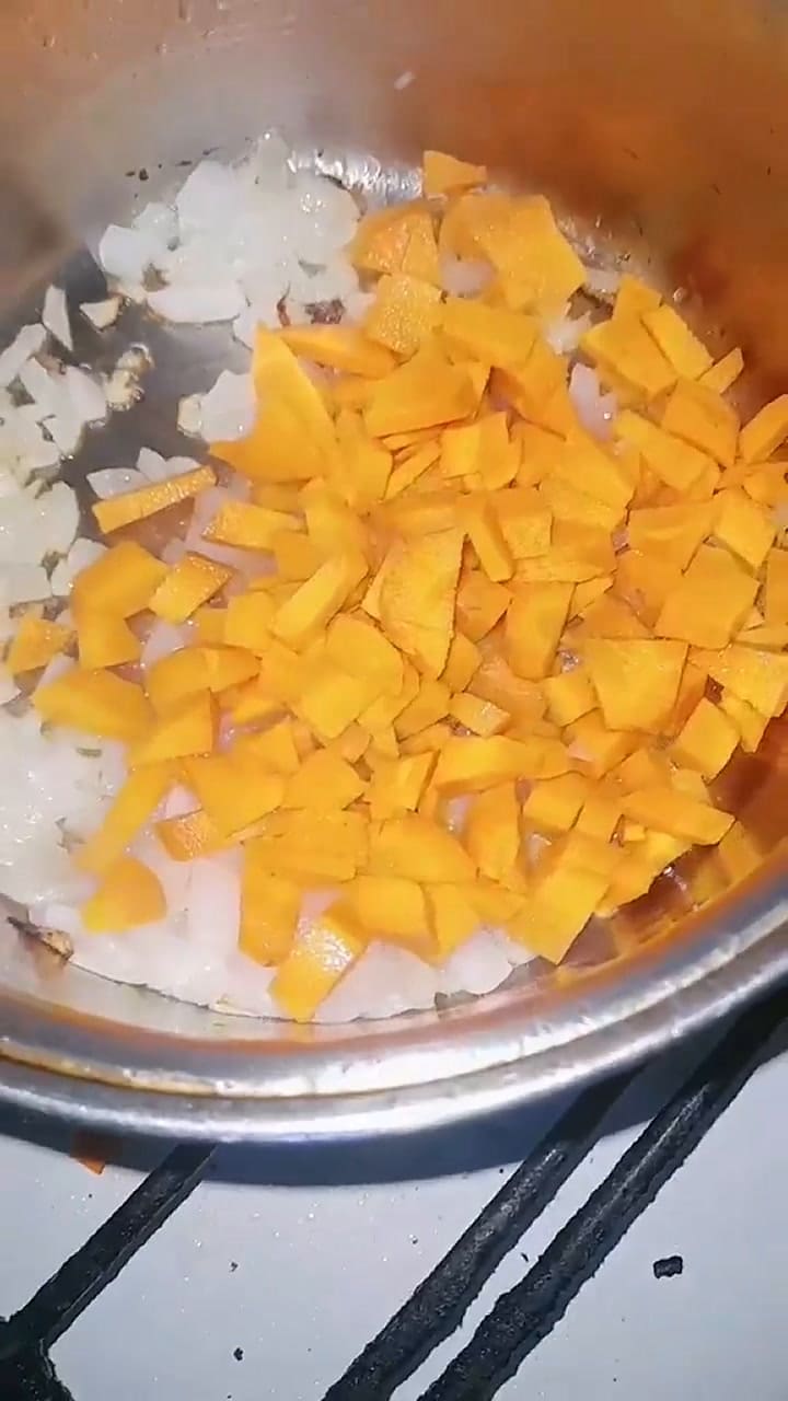 Guiso por Jael Saracho