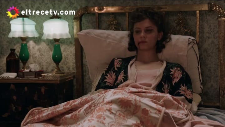 Helga se quiebra en el burdel - Fuente: eltrece