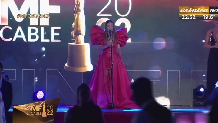 Angela Navarro cantó en los Martin Fierro