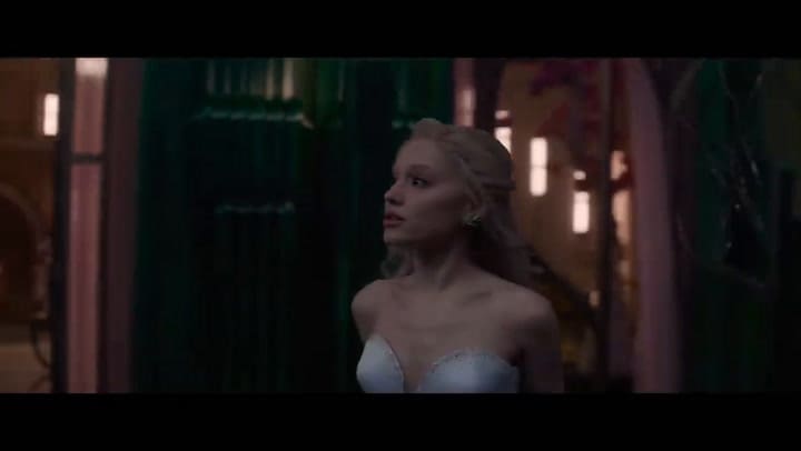 Tráiler oficial de la película "Malvada por siempre"