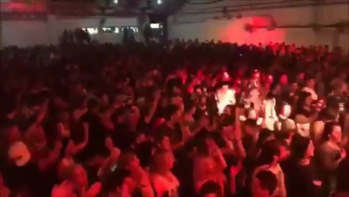 Carlos 'la Mona' Jiménez en Sargento Cabral