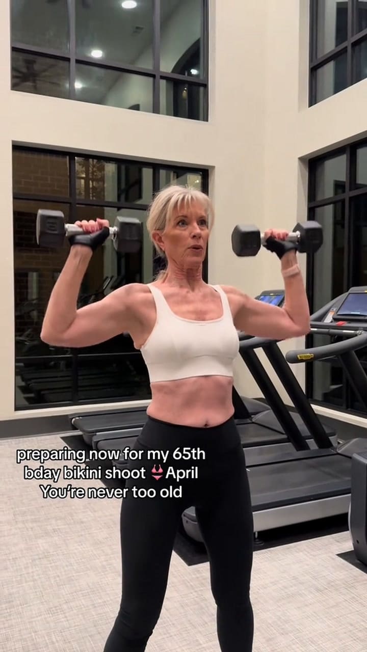 Tiene 64 años y esta es su rutina de ejercicios para mantenerse en forma