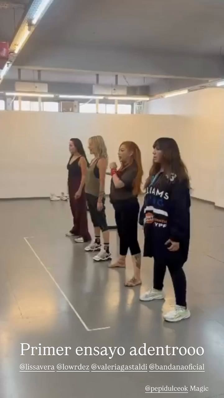 Bandana regresa a los escenarios y los fans revolucionaron las redes