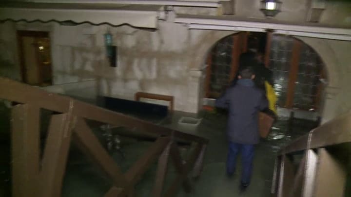 Venecia afectada por una marea alta histórica la noche del martes - Fuente: AFP