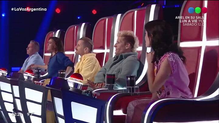 Lali reveló dónde tuvo sus mejores citas