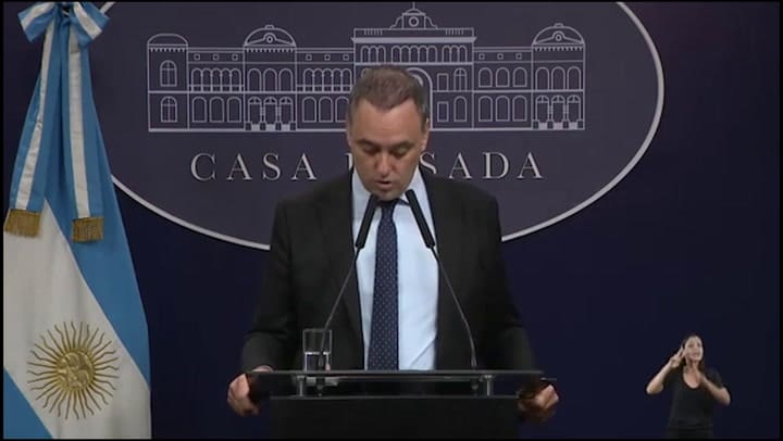 Conferencia de Manuel Adorni, frase 2