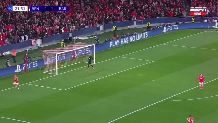 El increíble error de Barcelona para el segundo gol de Benfica