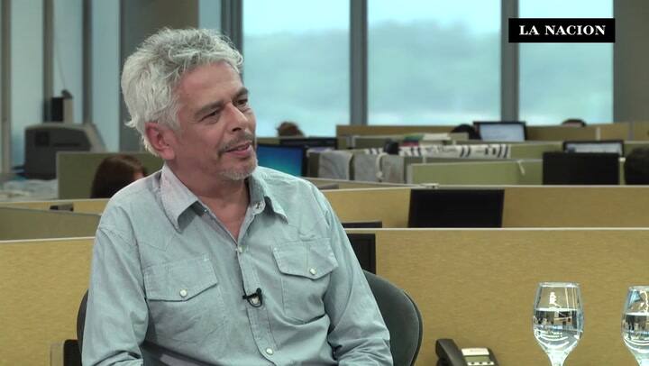 Bobby Flores: Mi debut musical fue más importante que el sexual