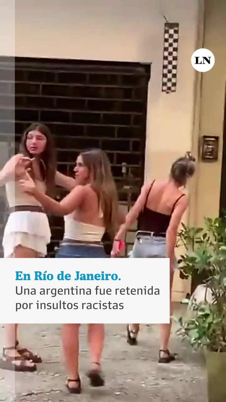 A La Abogada Argentina Agostina Páez, De 29 Años, Le Confiscaron El Pasaporte Tras Hacer Comenta