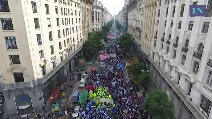La movilización por el paro de Moyano y la CTA, desde el drone de LA NACION