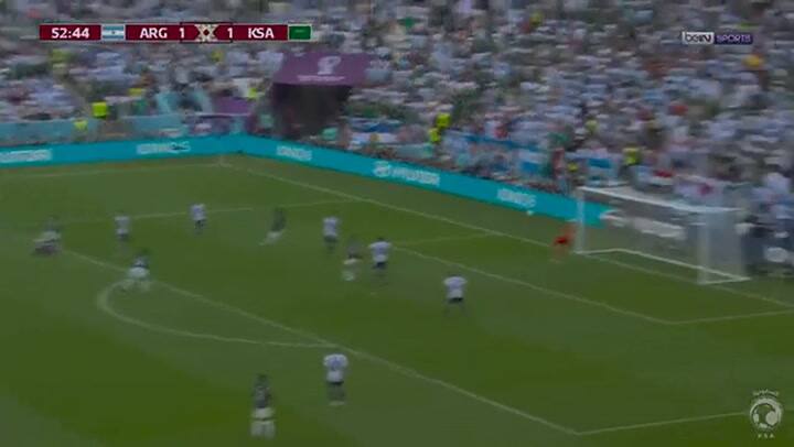 El mediocampista Salman Al-Faraj reaccionó al segundo gol luego de salir lesionado