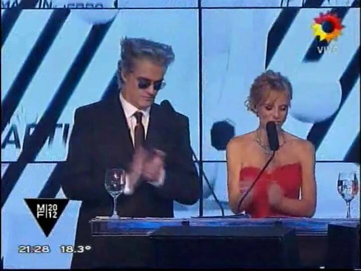 Francella, distraído y emocionado (Canal 13)