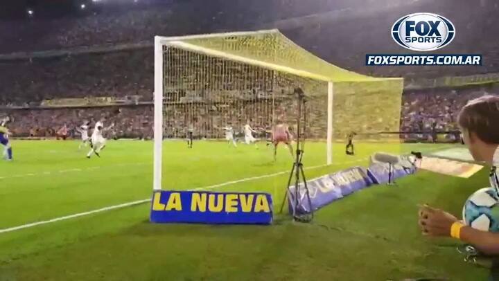 ¿Hubo penal de Ayala sobre Fabra? - Fuente: Fox Sports