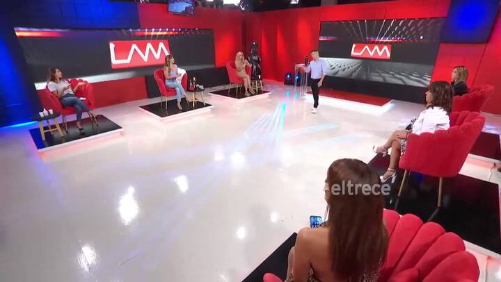 Con tono pícaro, Cinthia Fernández le consultó el precio del dólar a Redrado - Fuente: eltrece