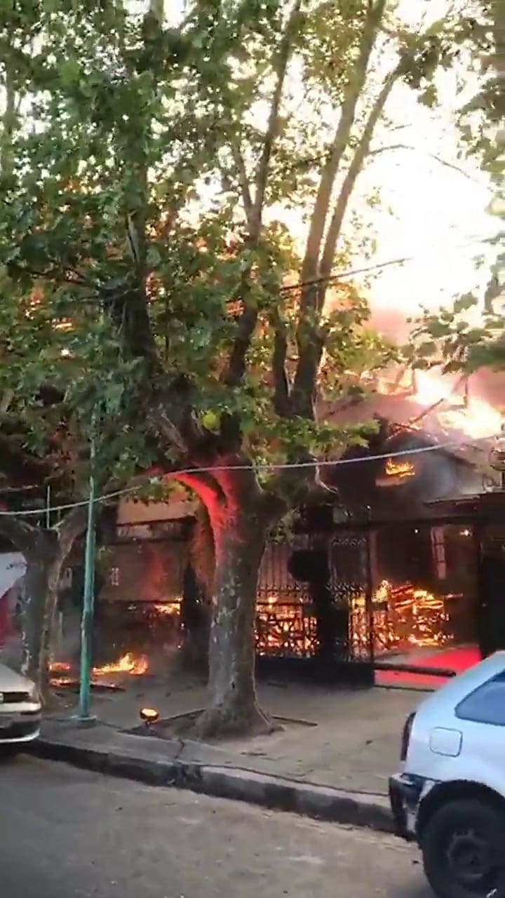 Incendio en Lomas de Zamora