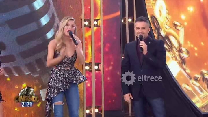 Cantando 2020. El homenaje de Cacho Castaña de Martín Baclini en su debut - Fuente: eltrece