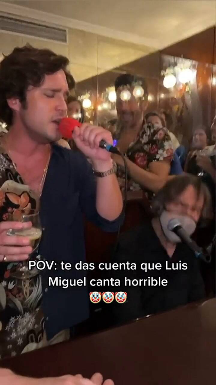 Diego Boneta tomó el micrófono en Madrid y sorprendió a los presentes