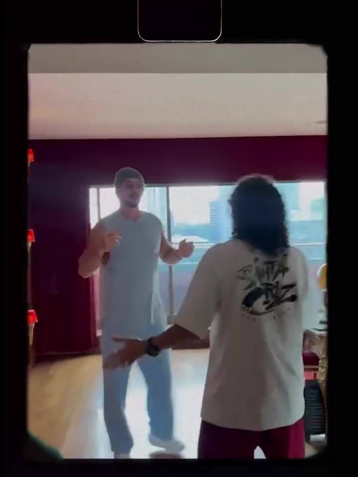 El encuentro entre Ricardo Arjona y la Mona Jiménez