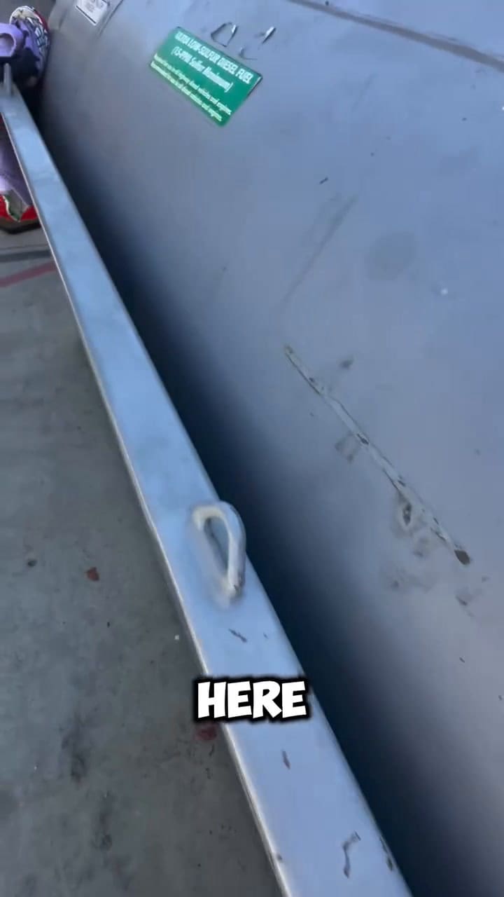 El rescate de los gatitos en el tanque de nafta