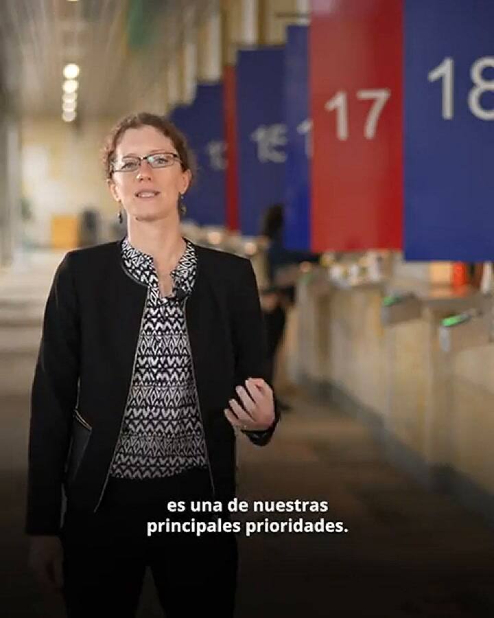 La nueva estrategia de la embajada de EE.UU. en Colombia para hacer frente a la demanda de visas