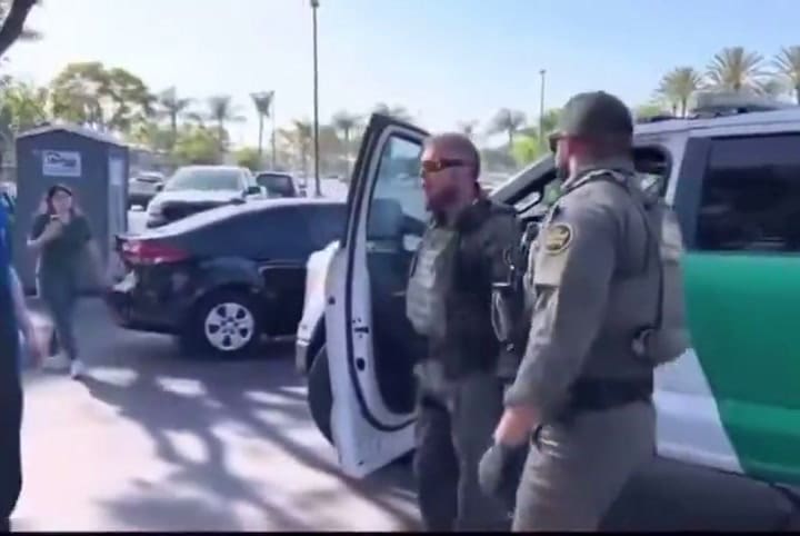 En California: agentes migratorios llegan de sorpresa a un conocido poblado latino y realizan un violento arresto