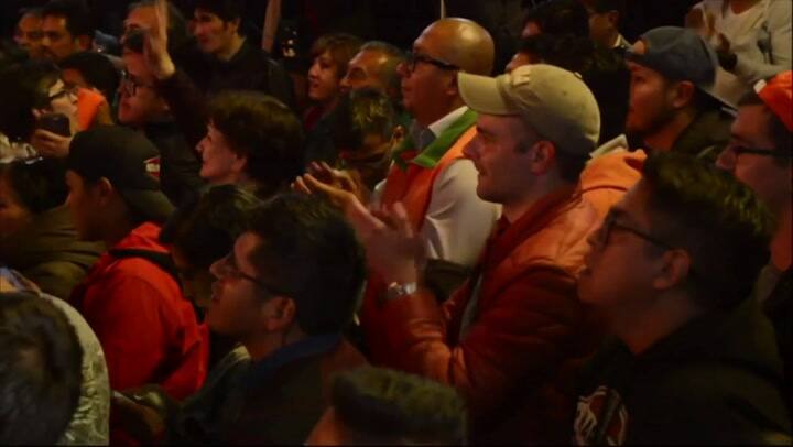 Evo Morales iría a segunda vuelta frente a Carlos Mesa en Bolivia - Fuente: AFP