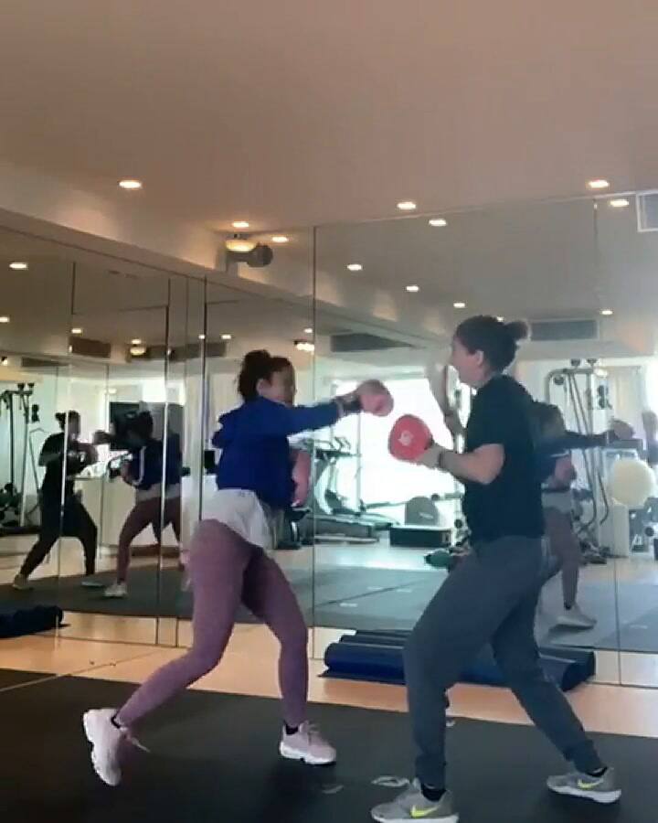 Shakira practicando boxeo