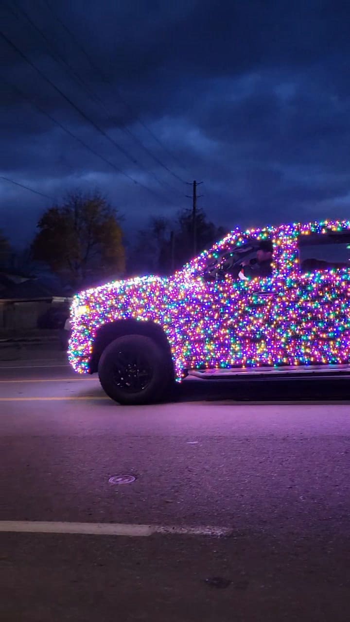 En Florida detuvieron un conductor por el uso de luces navideñas