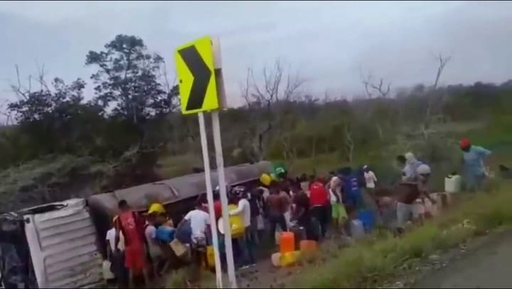 Explosión de un camión cisterna