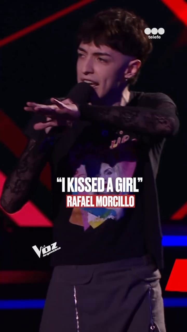 Rafael Morcillo con una versión rock de “I kissed a girl” en La Voz Argentina