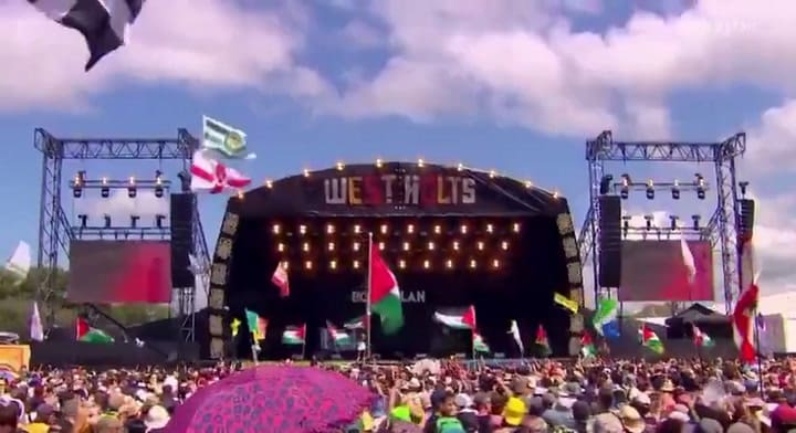 "Profundamente inapropiados": la controversia por los cánticos contra el ejército de Israel en el emblemático Festival de Glastonbury en Reino Unido
