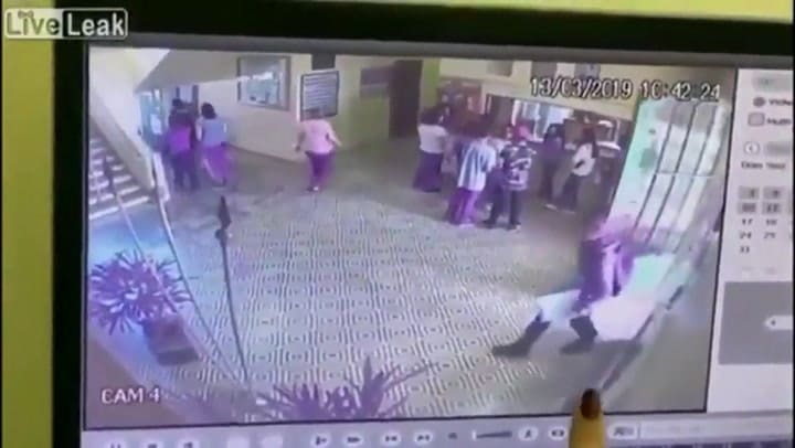 Así atacaron a los estudiantes en la escuela de Brasil - Fuente: Twitter