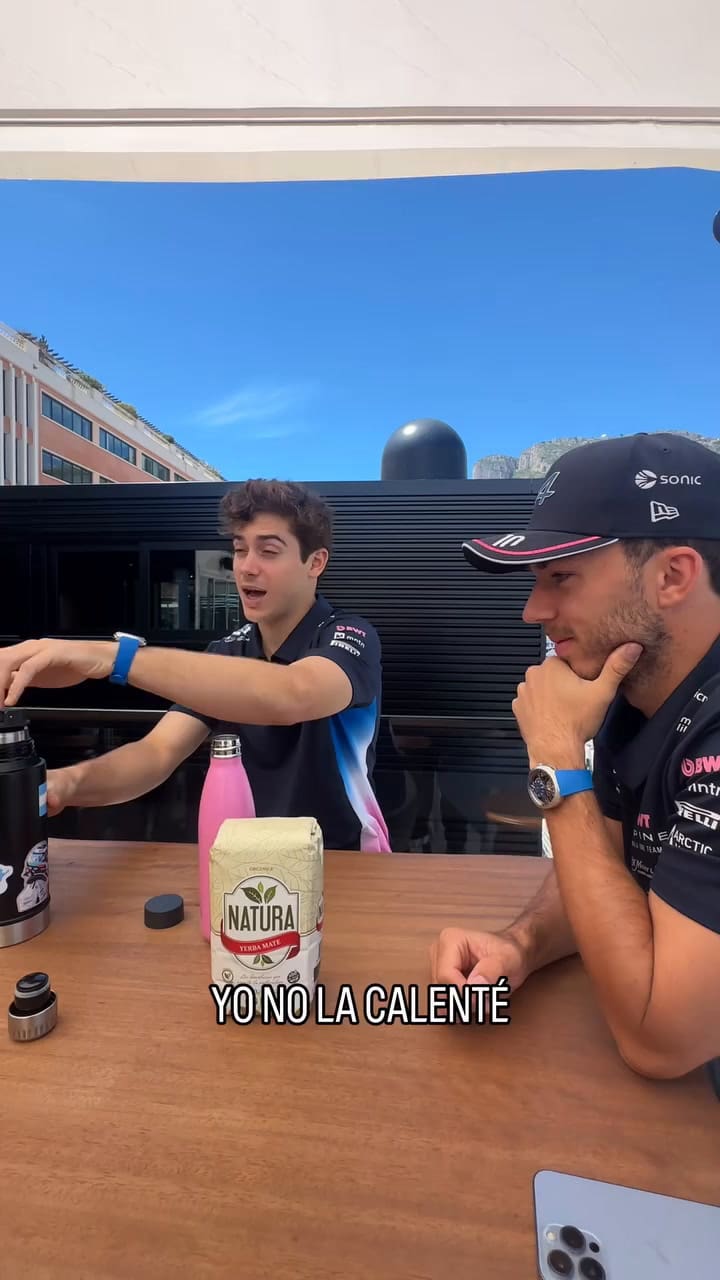 Franco Colapinto le preparó un mate a Pierre Gasly