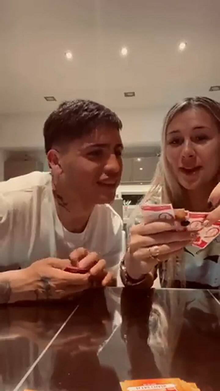 La reacción de Facundo Farías al conseguir la figurita de Messi