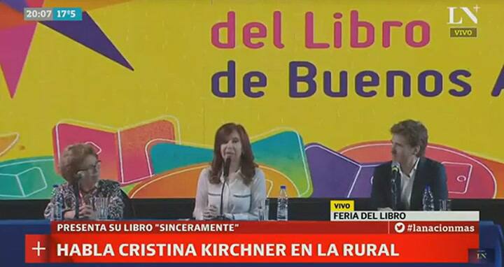 Cristina le agradeció a Alberto Fernández haberle dado la idea del libro