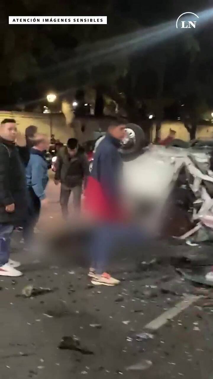 Accidente mortal frente al Hipódromo: el video que muestra las tareas de rescate de las víctimas