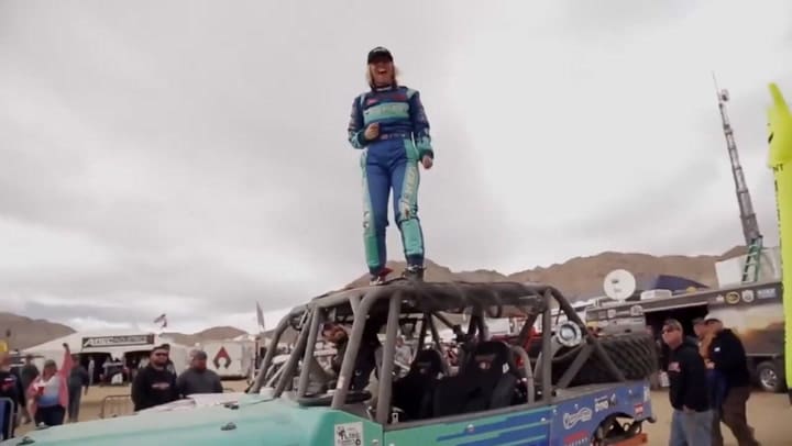 Celebrando la vida de Jessi Combs - Fuente: Youtube