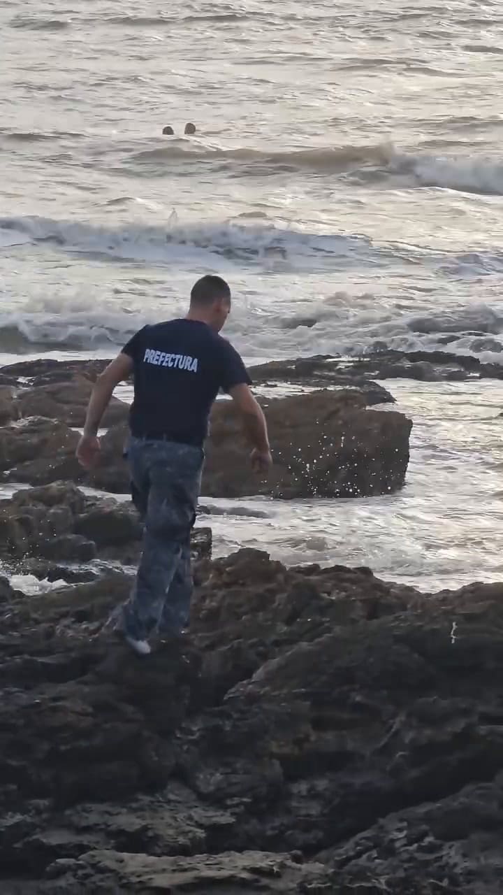 Así fue el rescate de los tres jóvenes en Punta del Este; aún buscan a un cuarto