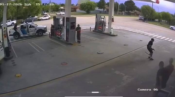 El momento de la detención del joven ladrón