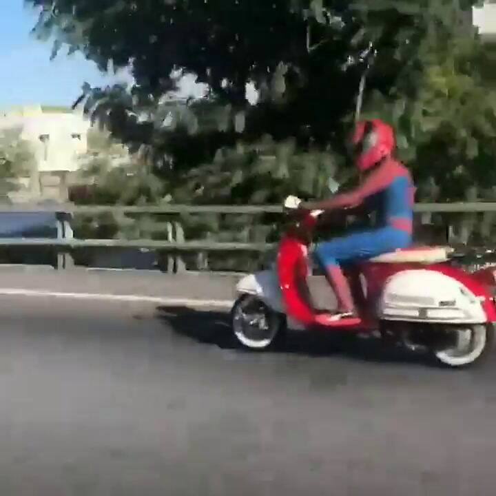 Spiderwest, el héroe del conurbano que alegra a grandes y chicos - Fuente: Instagram