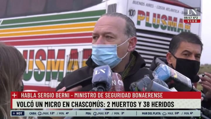 Un ómnibus que viajaba a la Ciudad volcó en Chascomús: dos muertos y 42 heridos