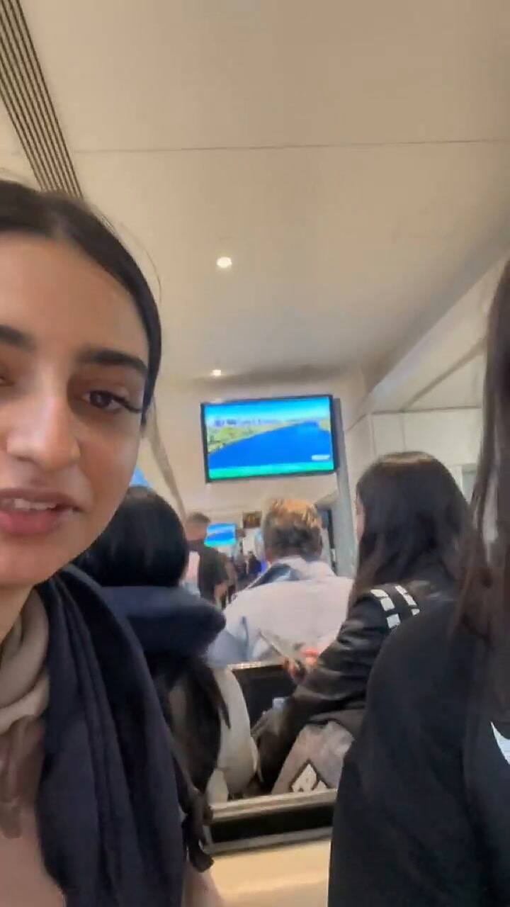 Así se veía la urticaria que le salió a una joven por haber corrido para alcanzar su vuelo