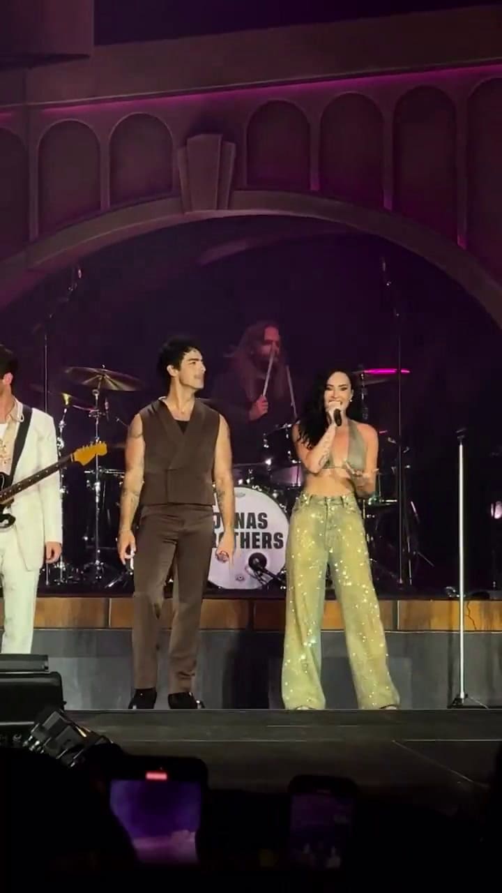 This is me, interpretado por Demi Lovato y Joe Jonas