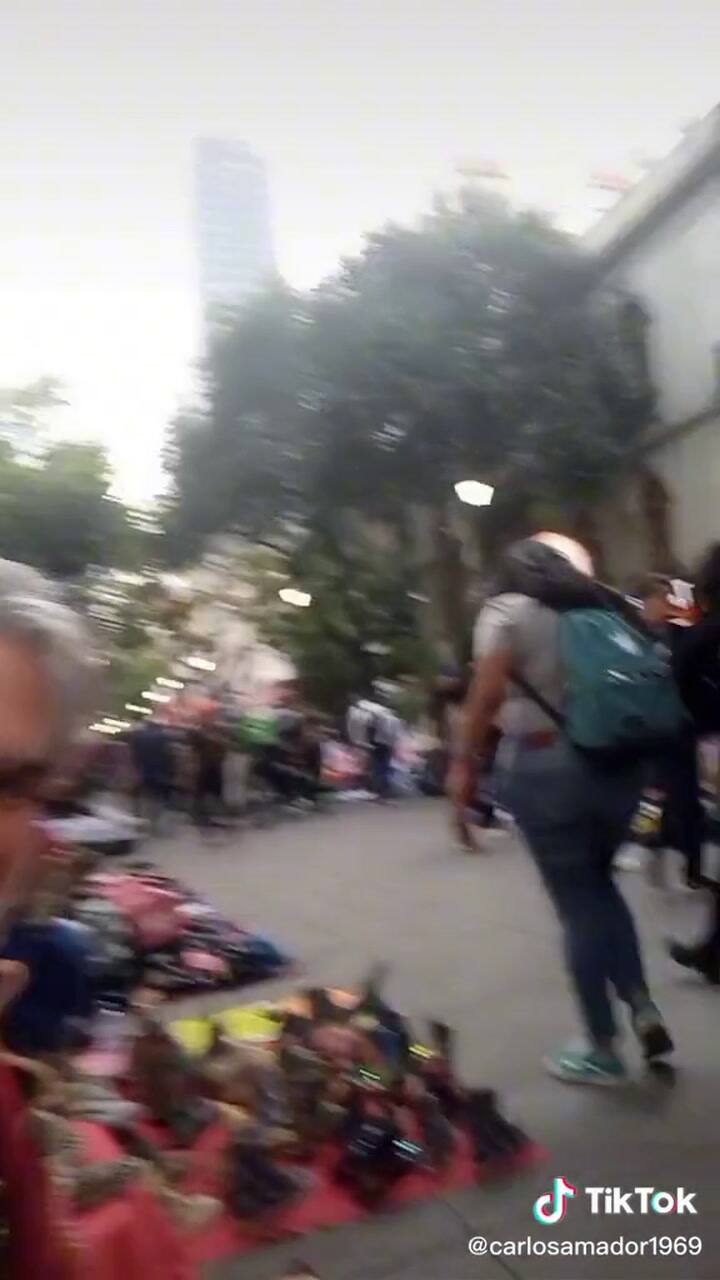 Era un galán de telenovelas y se volvió vendedor ambulante