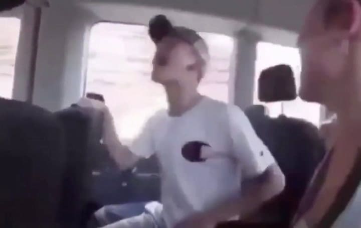 Noah Schnapp fue grabado cantando con sus amigos y lo acusaron de racista