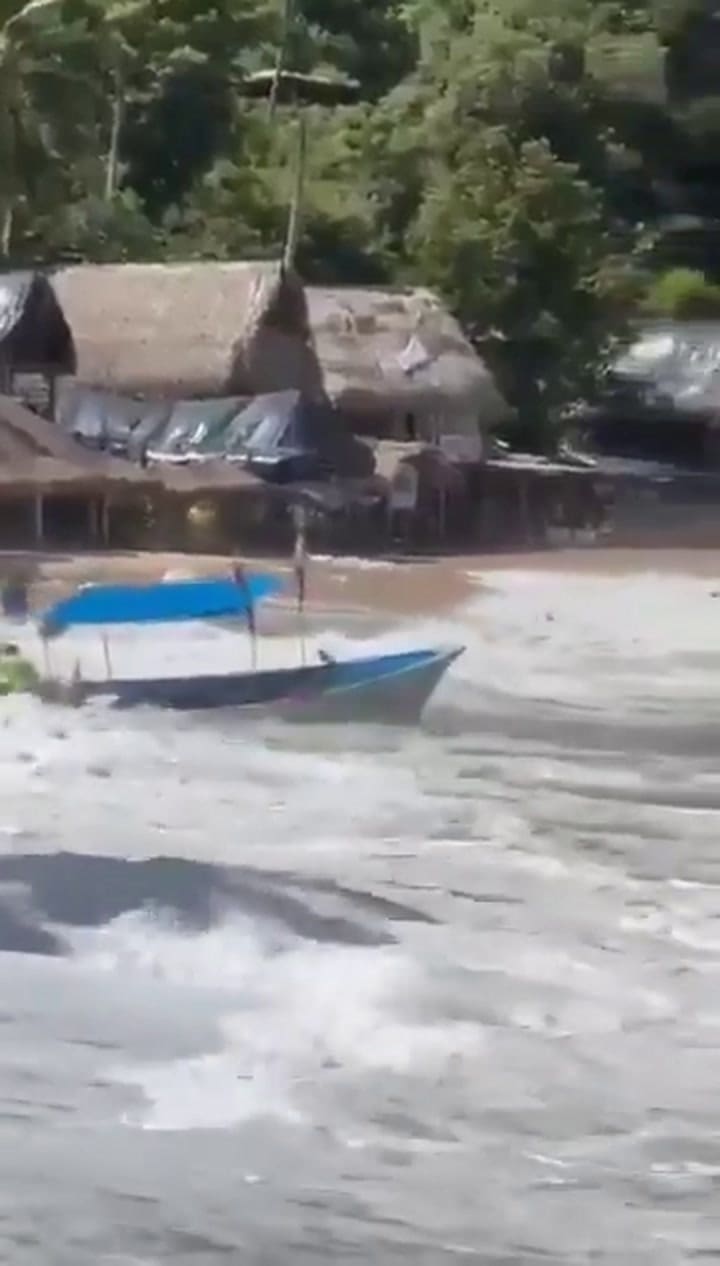 El huracán Priscilla provocó inundaciones en México