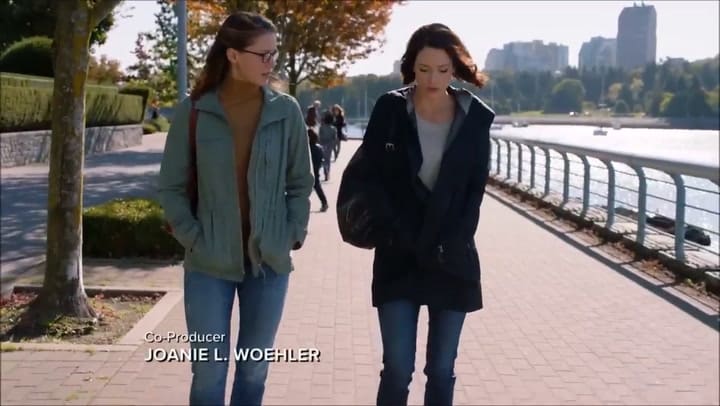 La salida del clóset de Alex en Supergirl - Fuente: YouTube