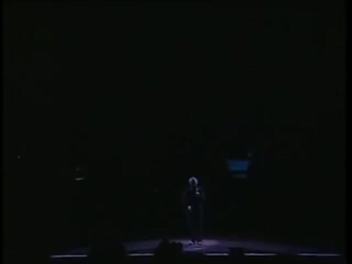 Charles Aznavour - 'Comme ils disent' - Fuente: YouTube